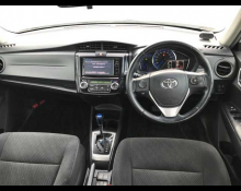 Toyota Corolla Axio 2015