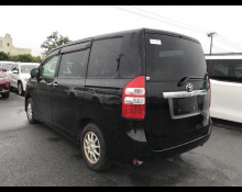 Toyota Noah 2013