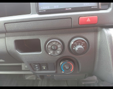 Toyota Hiace Commuter 2016