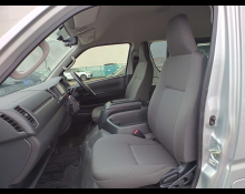Toyota Hiace Commuter 2016