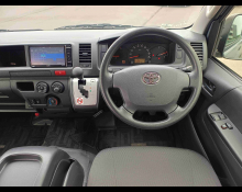 Toyota Hiace Commuter 2016