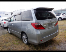 Toyota Alphard 2010