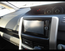 Toyota Noah 2012