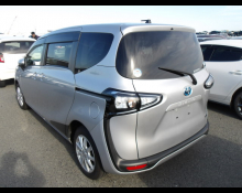 Toyota Sienta 2018