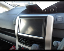 Toyota Noah 2013