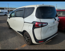 Toyota Sienta 2022