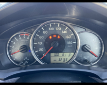 Toyota Corolla Axio 2012