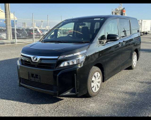 Toyota Voxy 2019