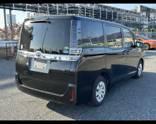 Toyota Voxy 2019