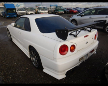 Nissan Skyline 2000