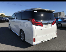 Toyota Alphard 2020