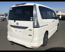 Nissan Serena 2015