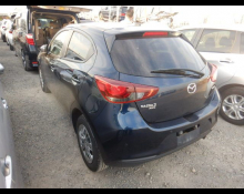 Mazda Mazda2 2022
