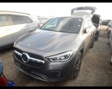 Mercedes-Benz GLA-class 2021