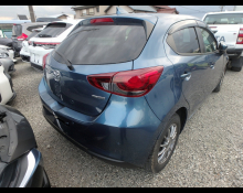 Mazda Mazda2 2021