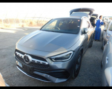 Mercedes-Benz GLA-class 2020