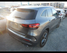 Mercedes-Benz GLA-class 2020