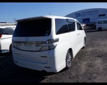 Toyota Vellfire 2014