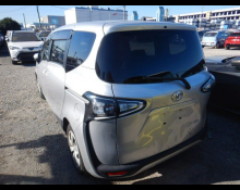 Toyota Sienta 2021