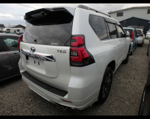 Toyota Land Cruiser Prado 2023