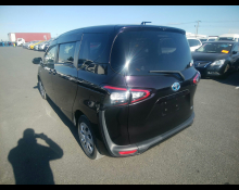 Toyota Sienta 2018