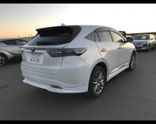 Toyota Harrier 2017