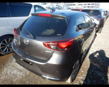 Mazda Mazda2 2022