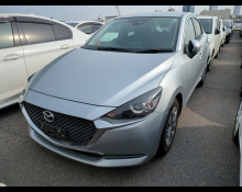 Mazda Mazda2 2021