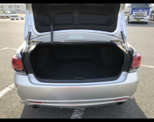 Toyota Crown Athlete 2016