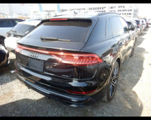 Audi Q8 2022