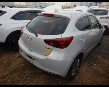 Mazda Mazda2 2021
