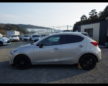 Mazda Mazda2 2021