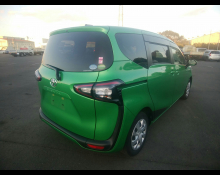 Toyota Sienta 2018