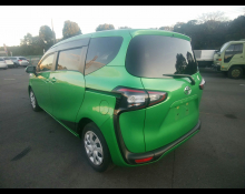 Toyota Sienta 2018