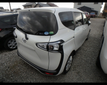Toyota Sienta 2020