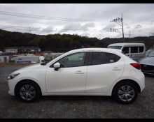 Mazda Mazda2 2021