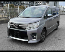 Toyota Voxy 2017
