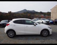 Mazda Mazda2 2021