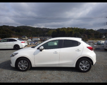 Mazda Mazda2 2021