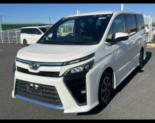 Toyota Voxy 2019