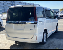 Toyota Noah 2021