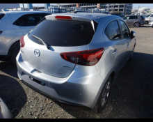 Mazda Mazda2 2021