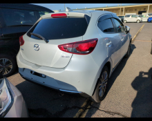 Mazda Mazda2 2021