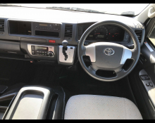 Toyota Hiace Commuter 2015