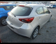 Mazda Mazda2 2022