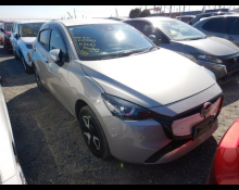 Mazda Mazda2 2023