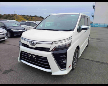 Toyota Voxy 2020