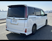 Toyota Noah 2017