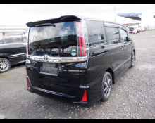 Toyota Noah 2017