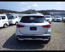 Mercedes-Benz GLA-class 2020